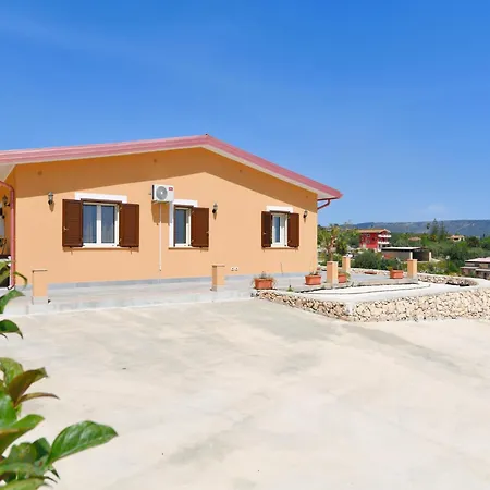 With Private Pool In * Floridia