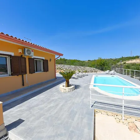 With Private Pool In *