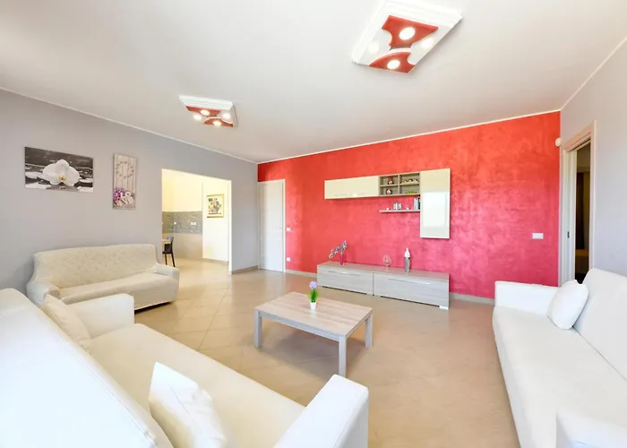 Vakantiehuis With Private Pool In Floridia