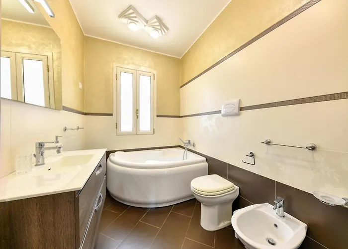 With Private Pool In Vakantiehuis